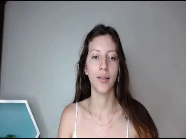 Live sex webcam photo for NikkyBombom1 #252816058