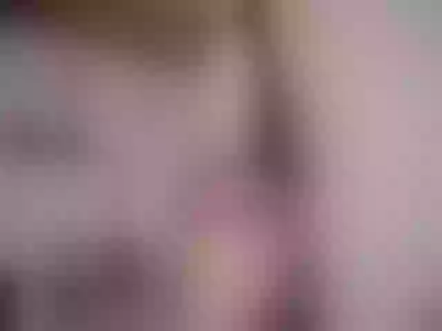 Live sex webcam photo for Noonalatin #254799481