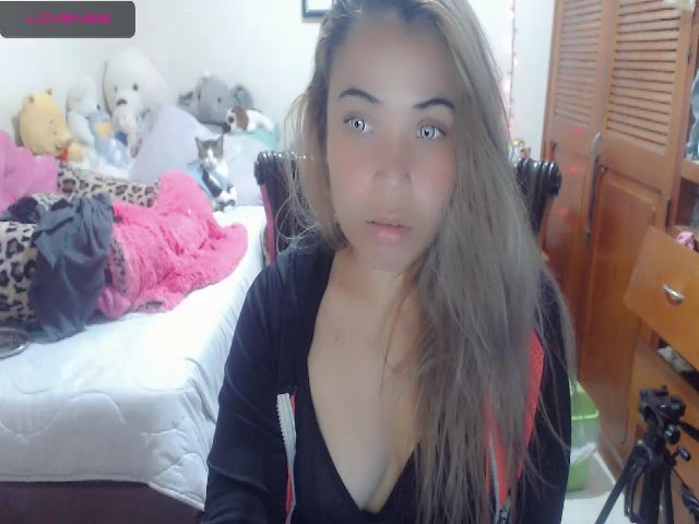 Live sex webcam photo for Meganhill_ #257221958