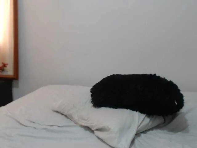 Live sex webcam photo for ThamaraFranc #241327187