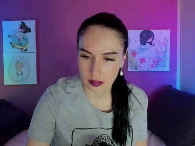 Live sex webcam photo for Lilly_Shine #265410001