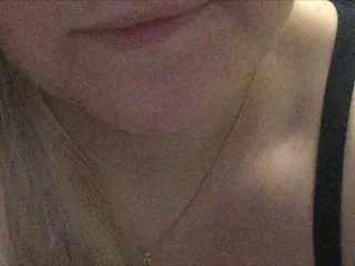 Live sex webcam photo for miss-x #240628938