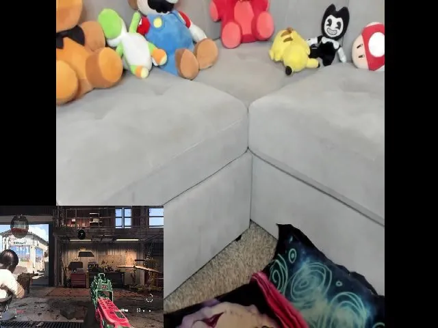 Live sex webcam photo for PrincessBluu #261601044