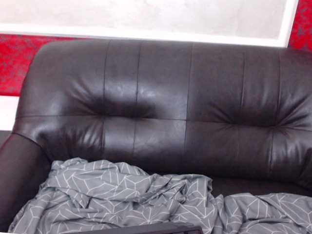 Live sex webcam photo for goddess-kenya #241329604