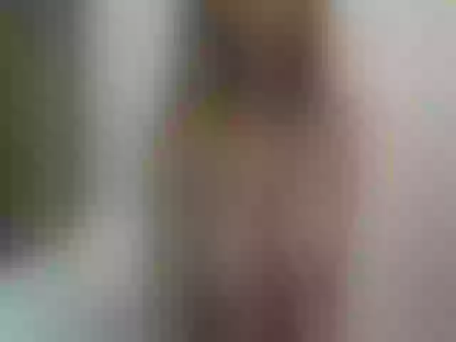 Live sex webcam photo for PrincessSwee #264481975