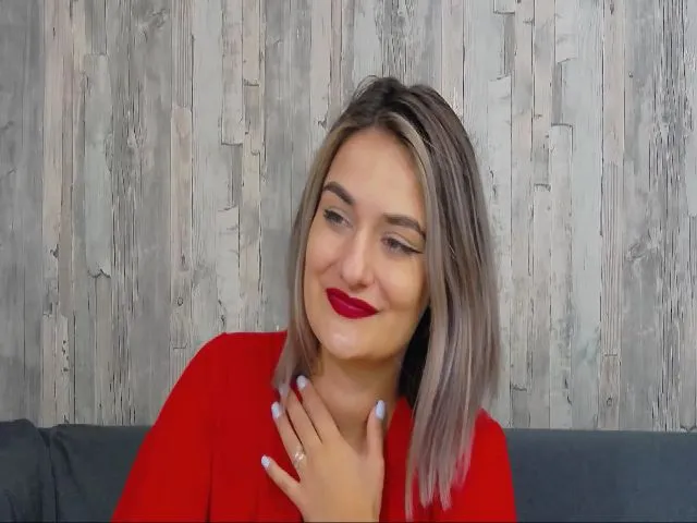 Live sex webcam photo for SecretAmber #255943443