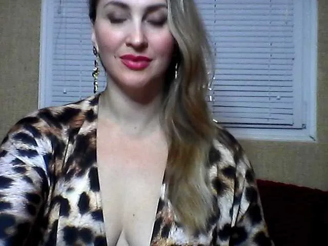 Live sex webcam photo for pamelaa123 #241277213