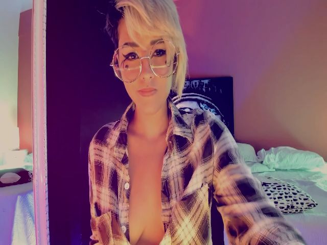 Live sex webcam photo for AbraxxysHotel #255724552