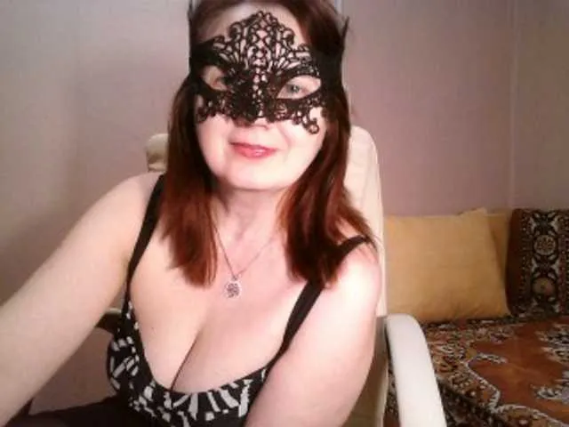 Live sex webcam photo for leeloofire #241301482