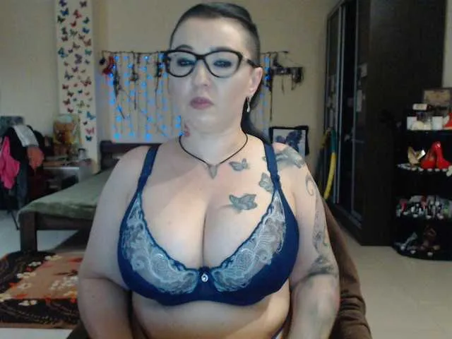 Live sex webcam photo for BlackCatxx #263230845