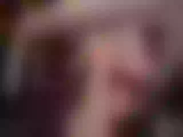 Live sex webcam photo for JenniferLuvv #255902372