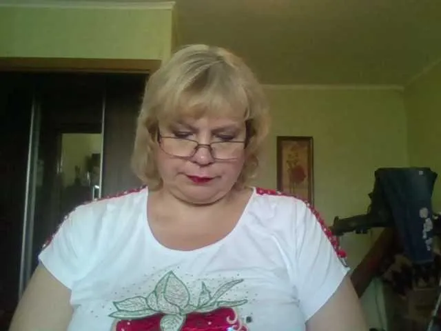 Live sex webcam photo for LOLA88888 #247551065
