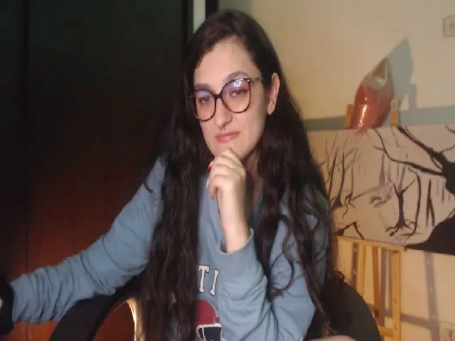 Live sex webcam photo for Miah_Peach #255273296