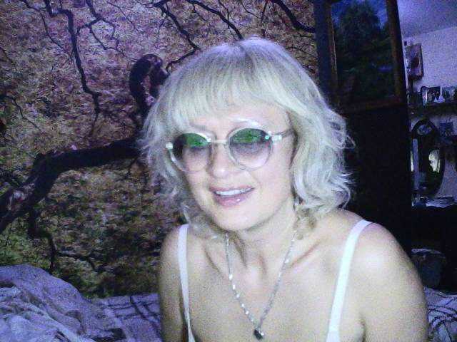 Live sex webcam photo for ZolotayRibka #241175735