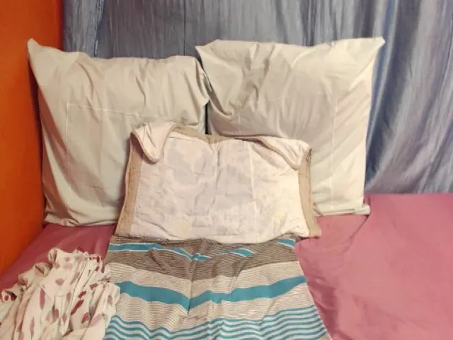 Live sex webcam photo for Sweetnozie #256253951