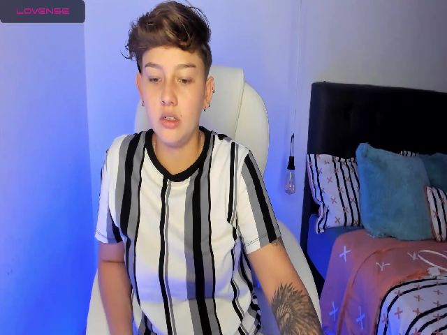 Live sex webcam photo for SalemJimenez #252392268