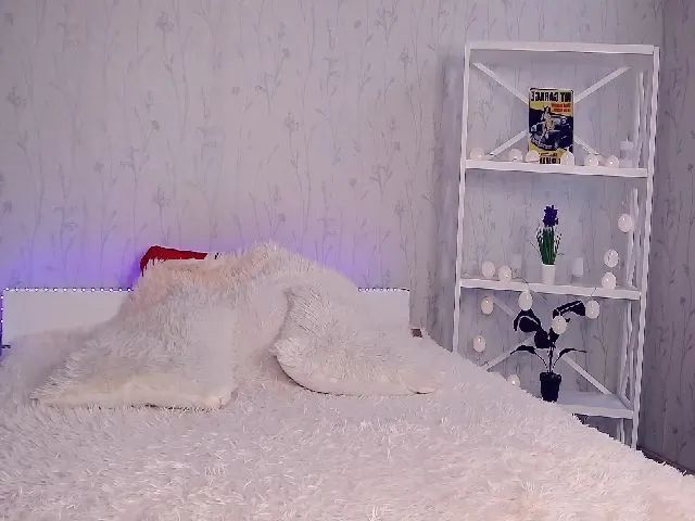 Live sex webcam photo for GoldBabyy #255295939