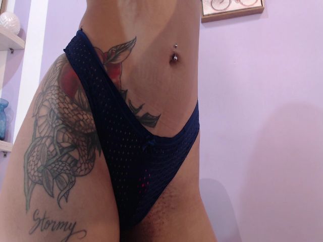 Live sex webcam photo for STORMY_FOXX #252400381