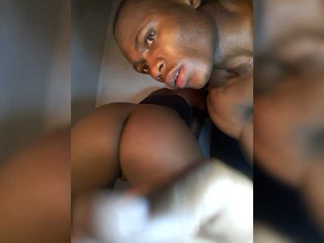 Live sex webcam photo for Boy14big #262860654