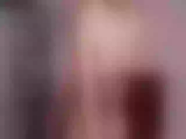 Live sex webcam photo for Sun_kissed1 #263540575