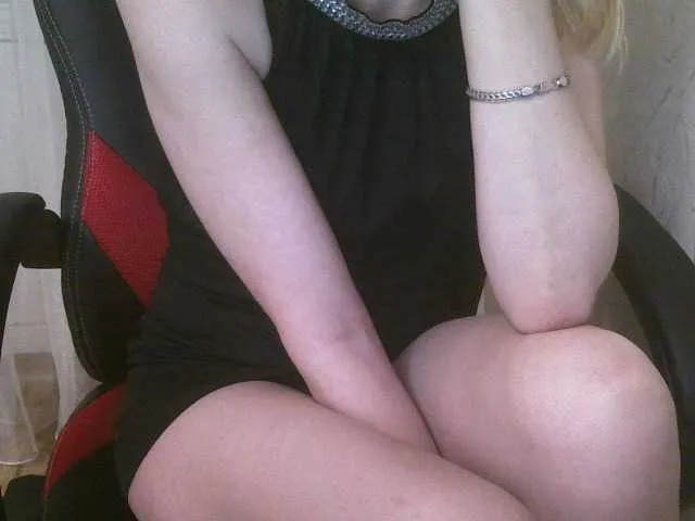 Live sex webcam photo for SexKaryna #241235001