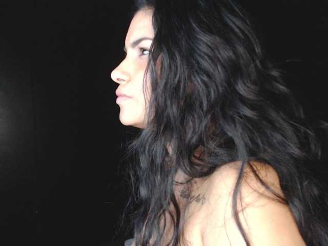 Live sex webcam photo for lolaastars1 #241305898