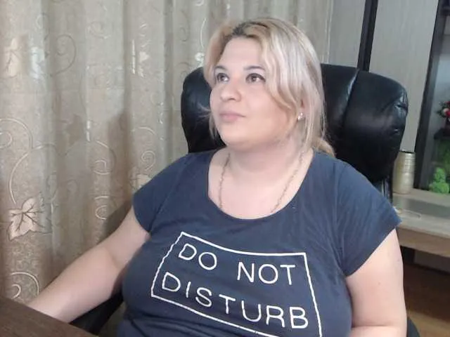 Live sex webcam photo for ciociolina #241347351