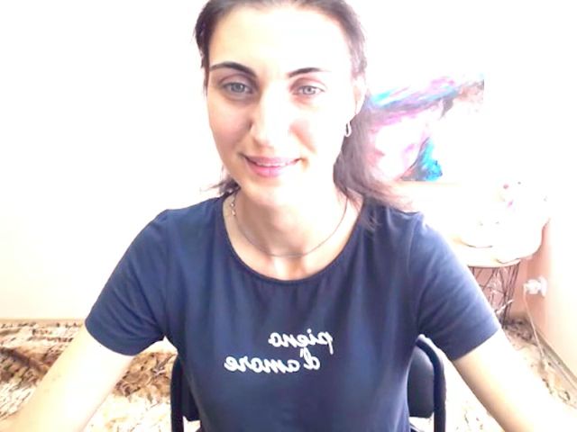 Live sex webcam photo for Miss_Vivian #264299038