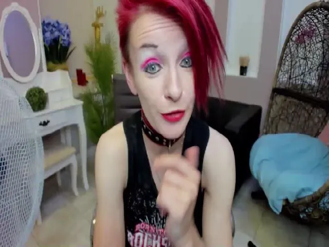 Live sex webcam photo for RubyBlaze #260536381