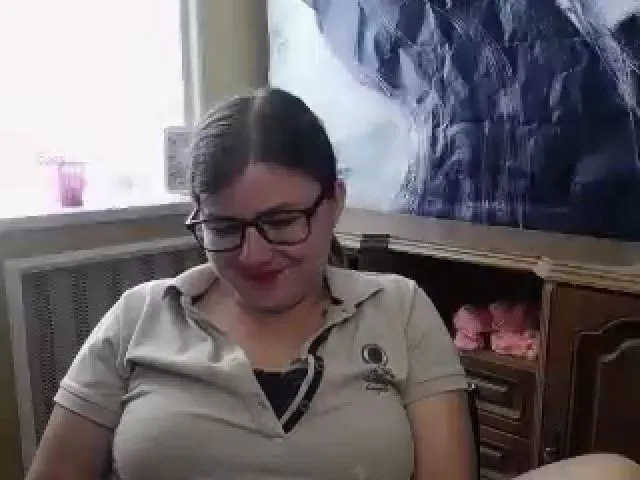 Live sex webcam photo for MonLais #254178276