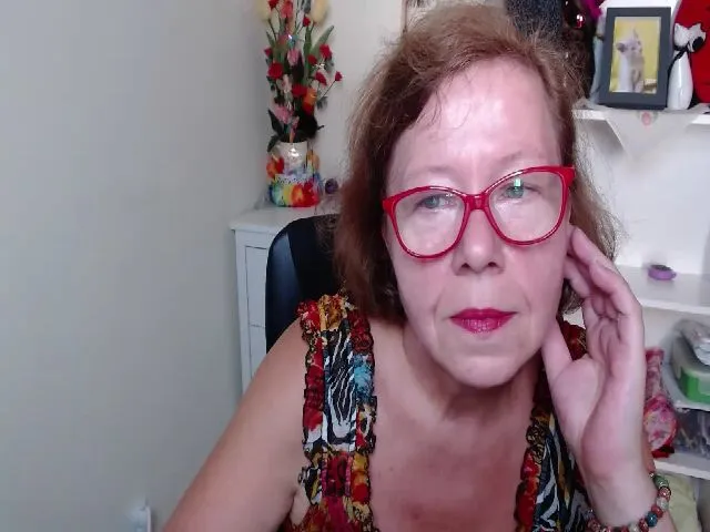 Live sex webcam photo for Adele_69 #264903157