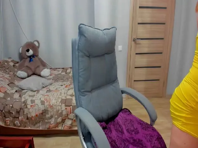 Live sex webcam photo for VenusZill #254773625