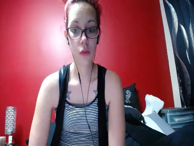 Live sex webcam photo for ZombieGirlX #256631345