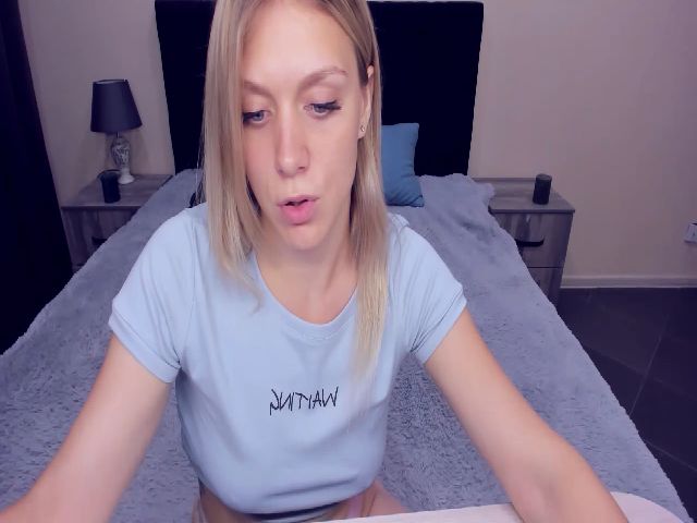 Live sex webcam photo for MeganKind #254066179
