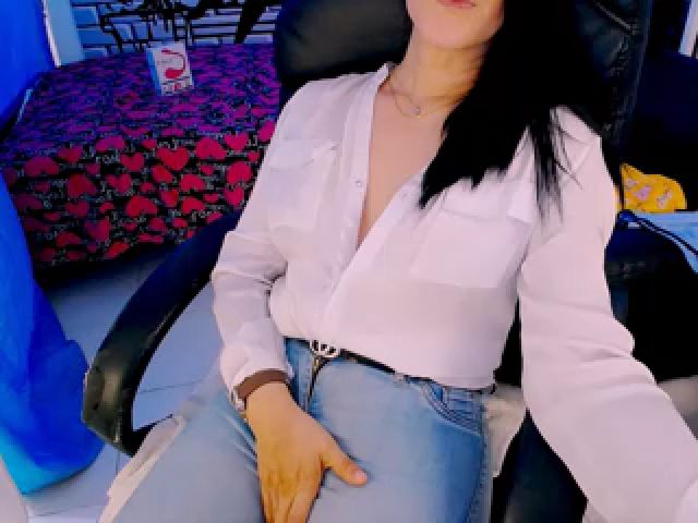 Live sex webcam photo for Sashabreck #287859835