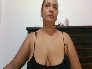 Live sex webcam photo for HallyGirlHot #287873950