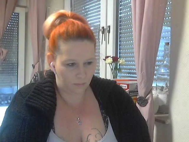 Live sex webcam photo for Mrs-Luder #287956098