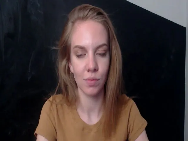 Live sex webcam photo for HappySecret_ #253847273