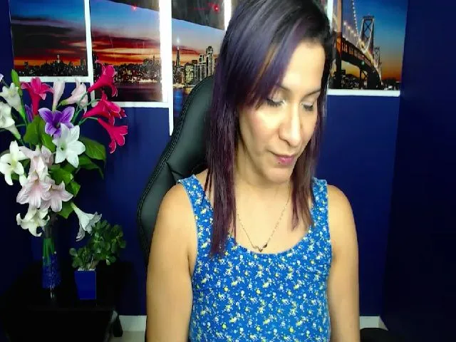 Live sex webcam photo for Infernalsexx #254937477