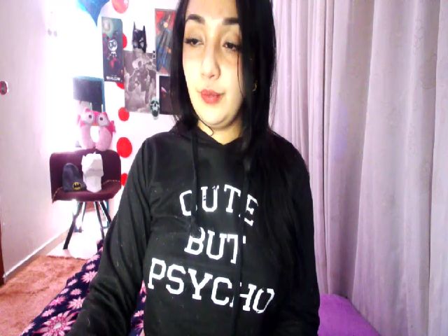 Live sex webcam photo for Sexy_lolas #258010717