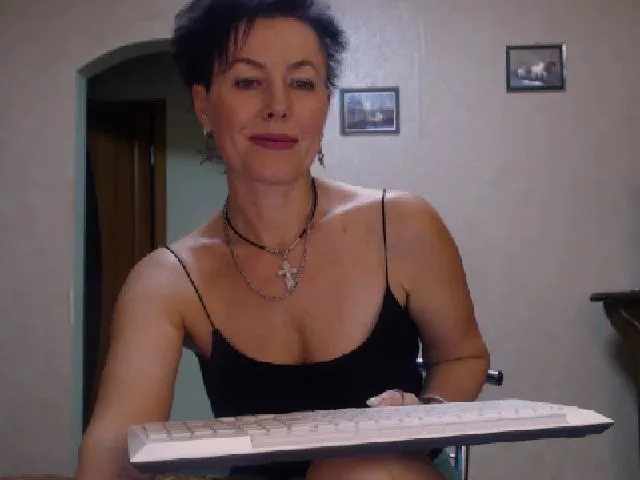 Live sex webcam photo for Elenaza #255489549