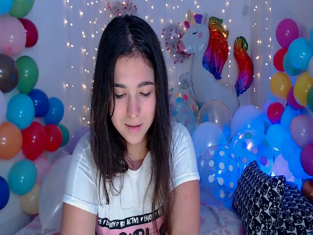 Live sex webcam photo for kitty_devil #252368810