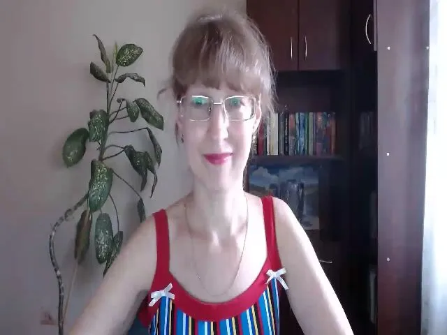 Live sex webcam photo for Superledystar #255367474