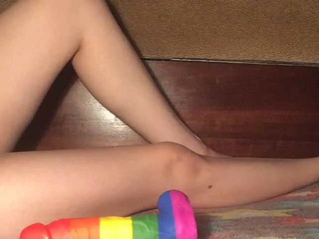 Live sex webcam photo for SiaKriSti #241003649