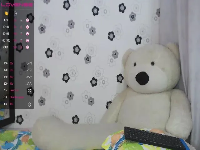 Live sex webcam photo for AbbyCollinss #261561992