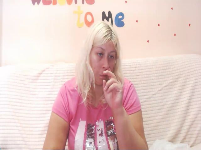 Live sex webcam photo for Kylie_Pag #259092768