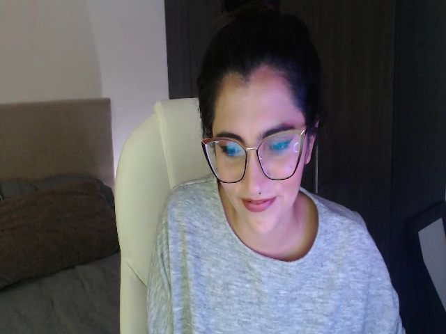 Live sex webcam photo for Amelie_moon_ #260316746