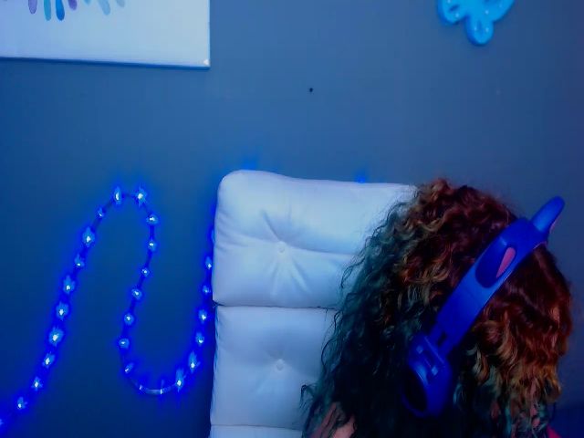 Live sex webcam photo for Tattiana_love #258105444