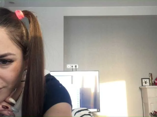 Live sex webcam photo for Youlalia #241101130