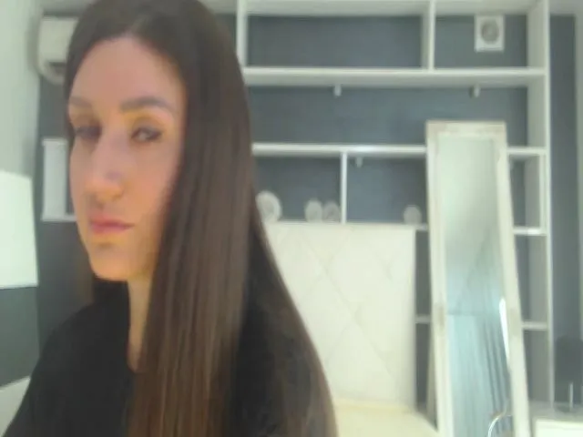 Live sex webcam photo for DinaBloomm #262525271